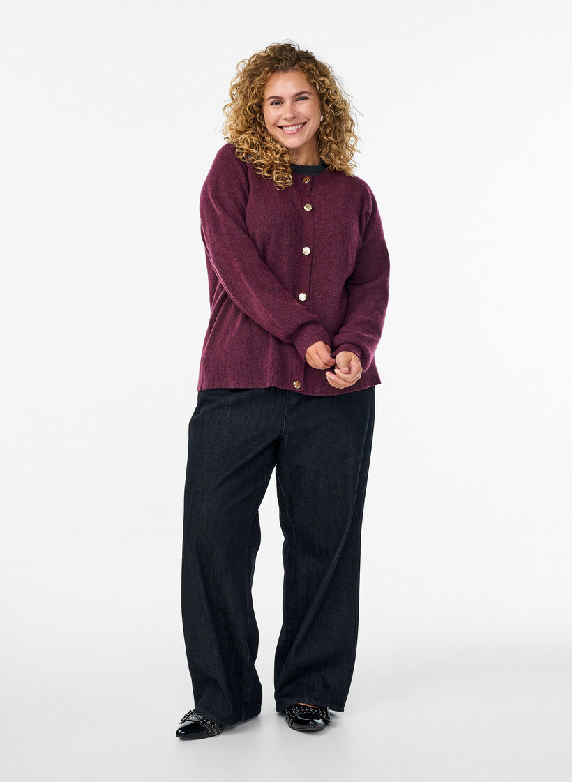 Cardigan i myk strikk med gullfargede knapper, Mørk Bordeaux, Model image number 1