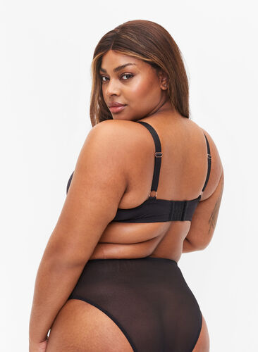 Zizzi Full cover BH med stringdetaljer, Black, Model image number 1