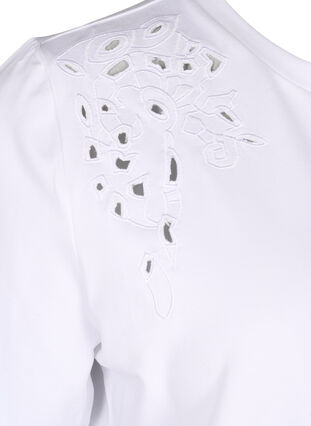 Zizzi T-skjorte i økologisk bomull med broderidetaljer, Bright White, Packshot image number 3