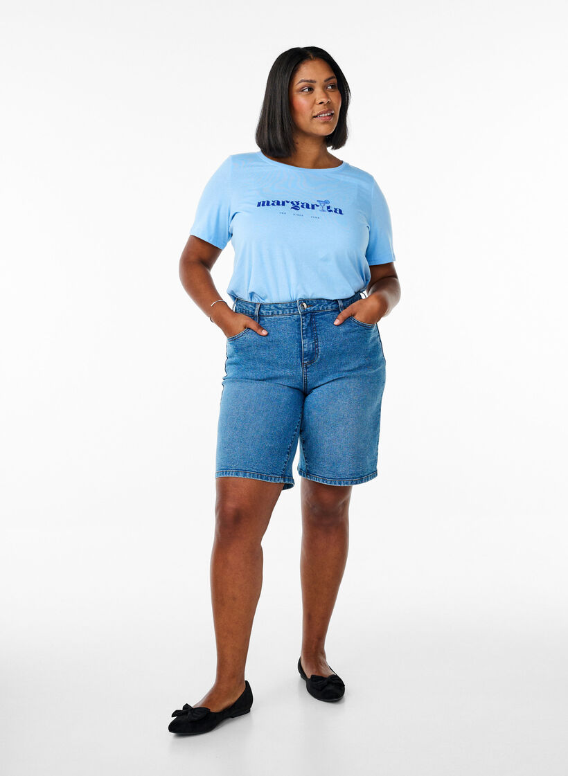 FLASH - Løse denimshorts med høy midje, Blå, Model image number 1