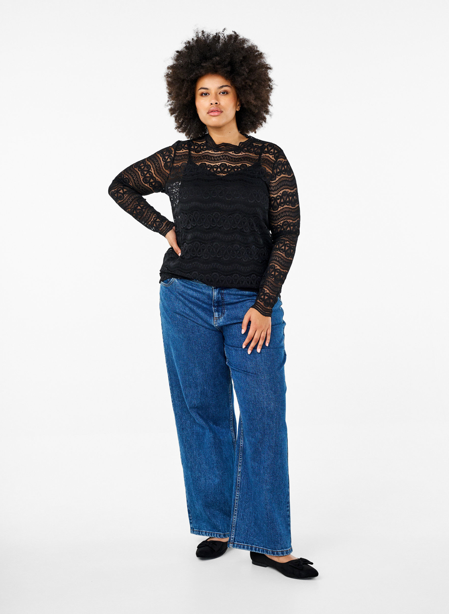 Zizzi Bluse med blonder og lange ermer, Black, Model image number 2