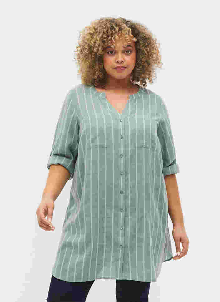 Stripete skjorte med V-hals, Balsam Green Stripe, Model image number 0