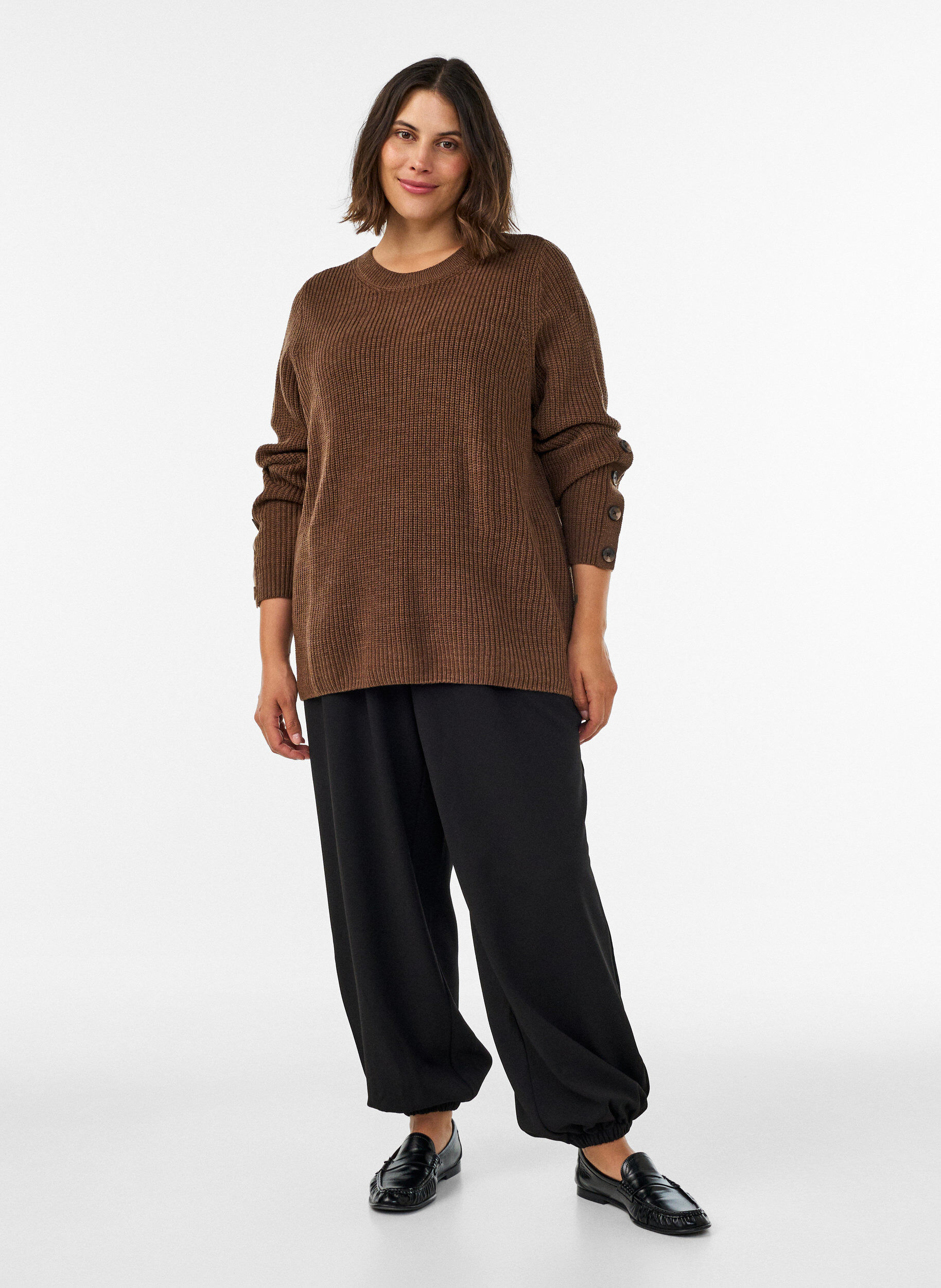 ZizziStrikket bluse med ribbestruktur og knappdetaljer, Brun, Model image number 1