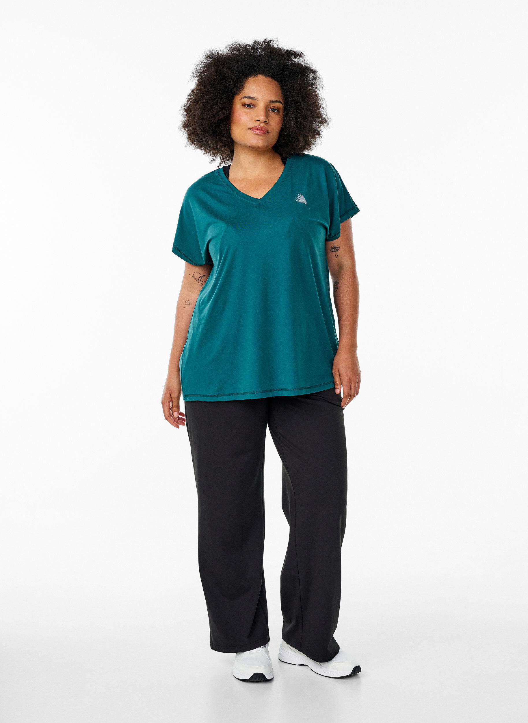 Zizzi L&oslash;stsittende trenings-t-skjorte med v-hals, Gr&oslash;nn, Model image number 1