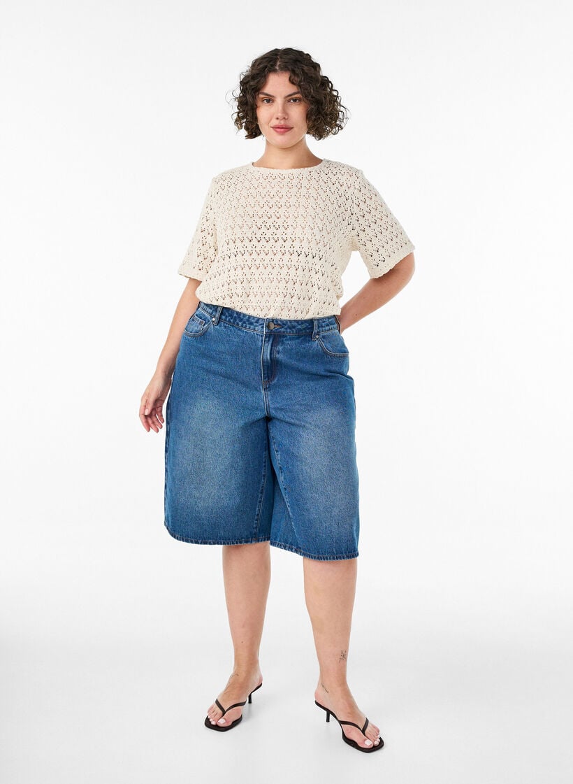 Kortermet bluse med hullbroderi, Beige, Model image number 1