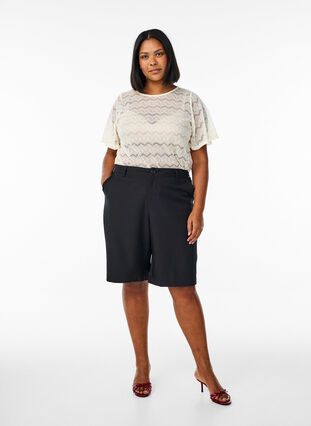 Zizzi Blondebluse med korte ermer og bølget faldkant, Vanilje, Model image number 1