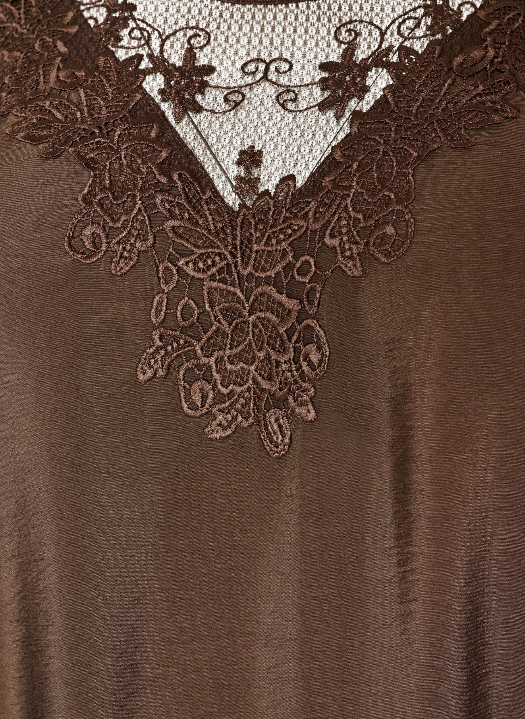 ZizziTunika i viskose med blondedetaljer, Brun, Packshot image number 2