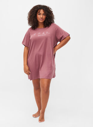 Oversize pysjamas T-skjorte i økologisk bomull, Rose Brown W. Relax , Model image number 2