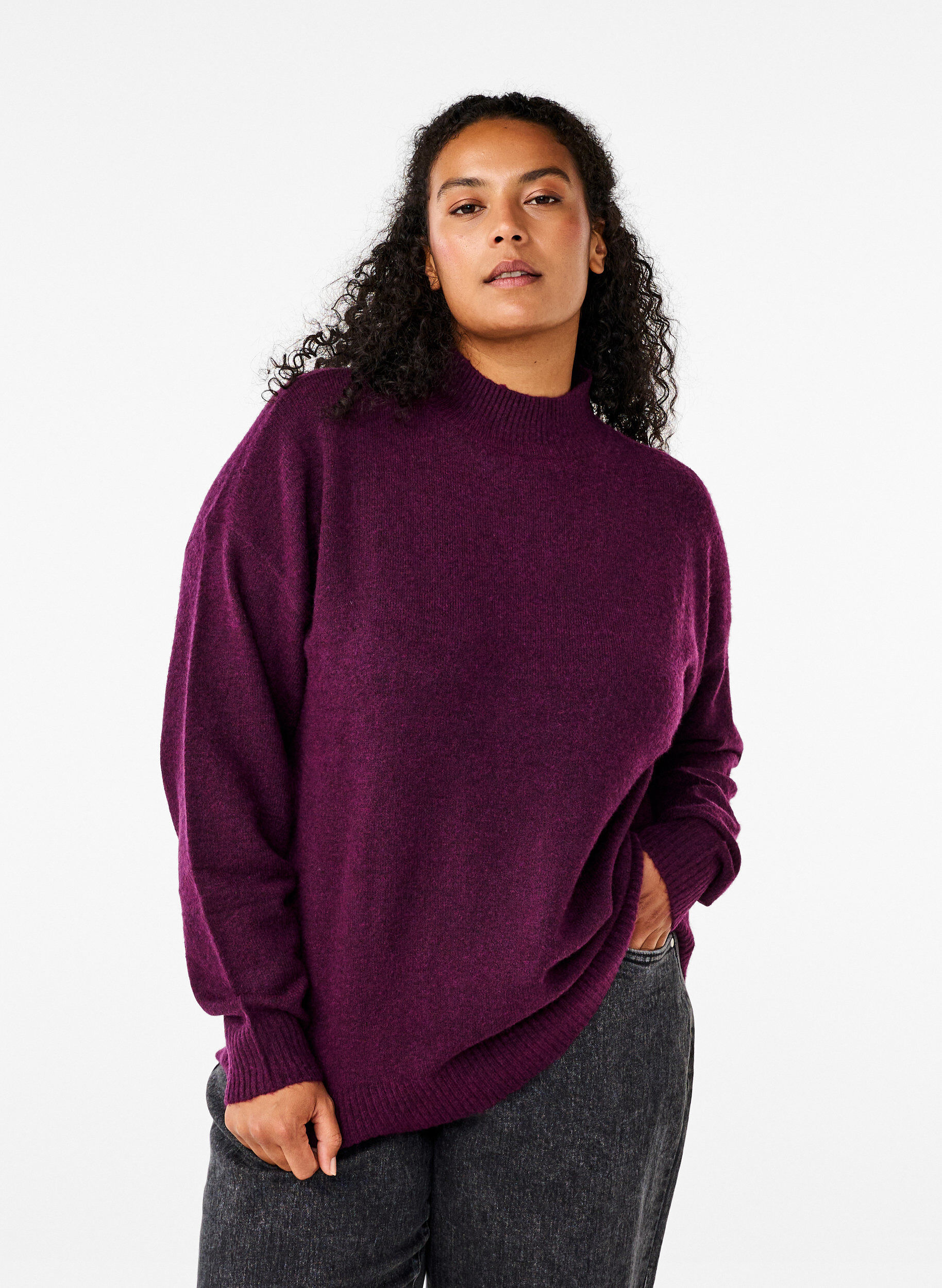 Zizzi Strikket ullbluse med h&oslash;y hals, Potent Purple Mel., Model image number 0