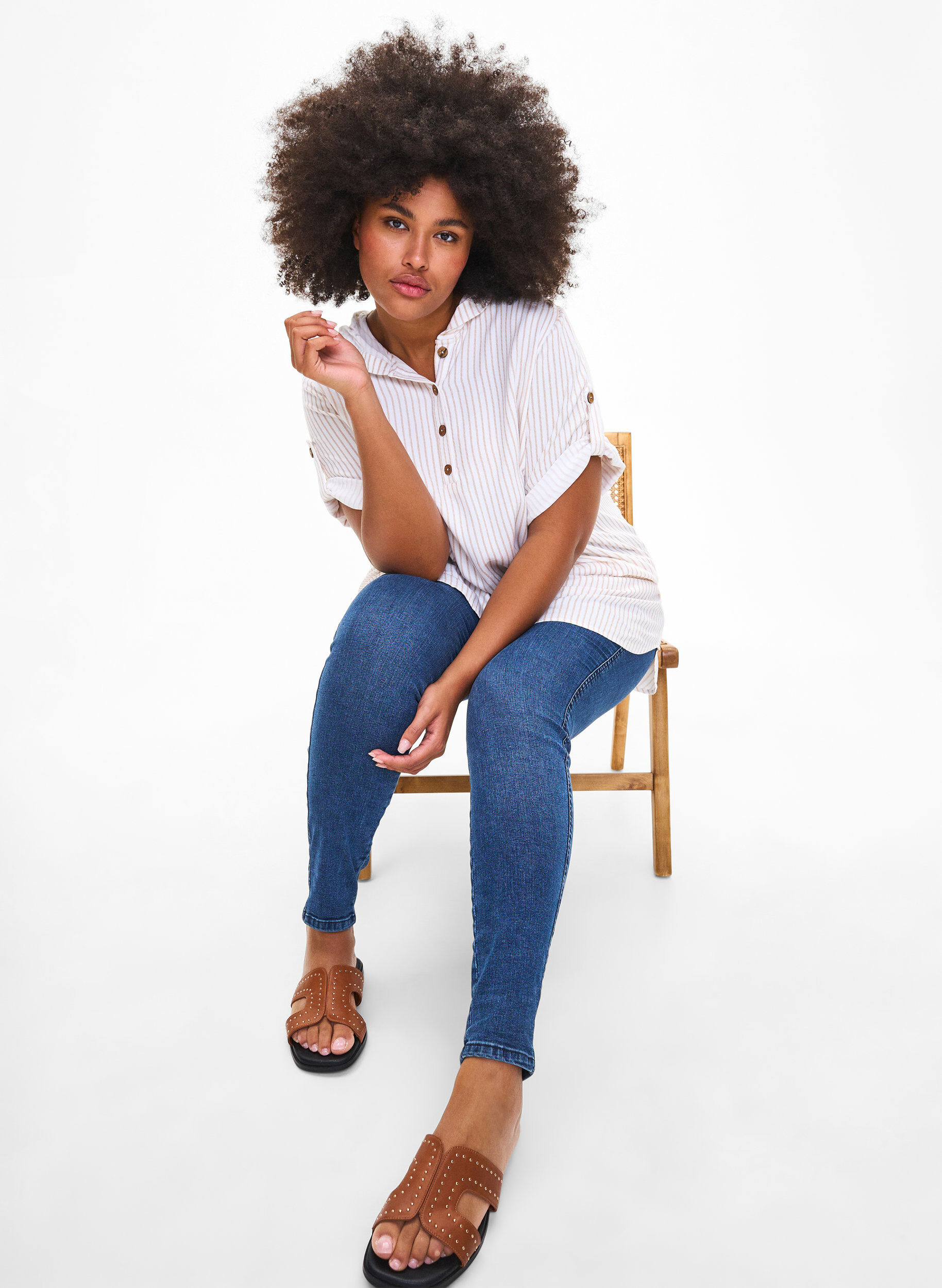 Zizzi Kortermet tunika i viskose med hette, White Natural Stripe, Image image number 0