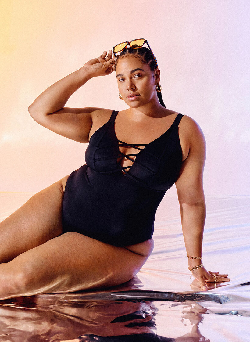 Badedrakt med sn&oslash;redetalj, Black, Image image number 0