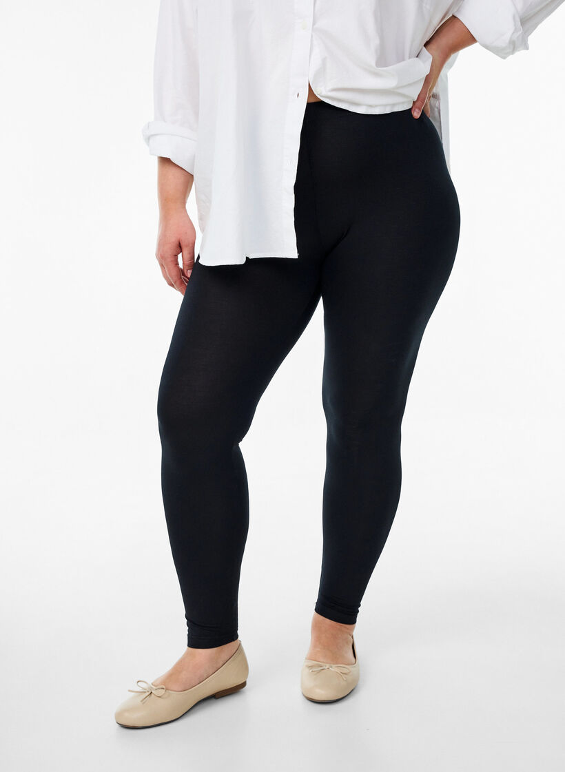Basis leggings i viskose, Svart, Model image number 0