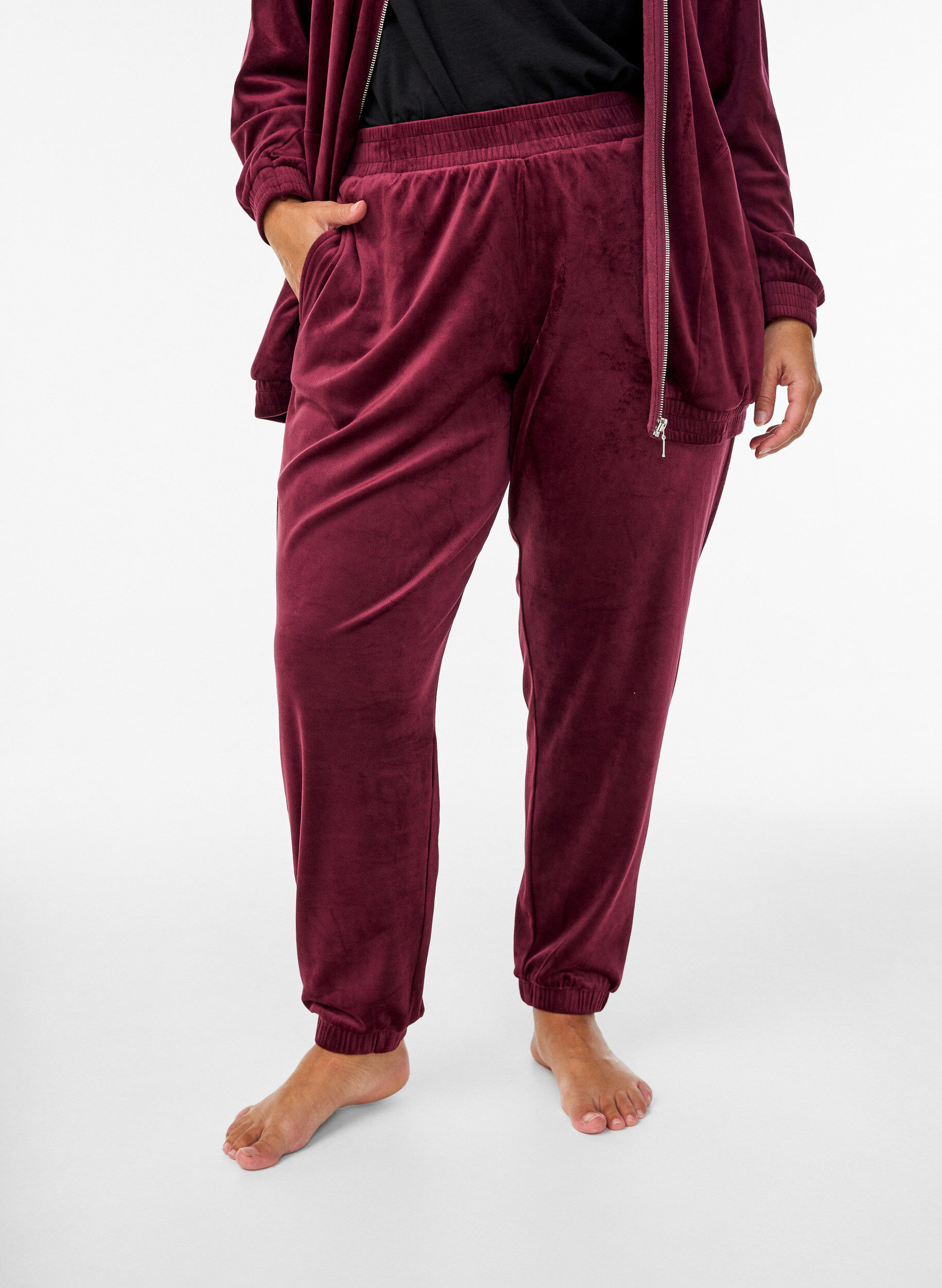 ZizziLedige bukser i fl&oslash;yel, R&oslash;d, Model image number 2