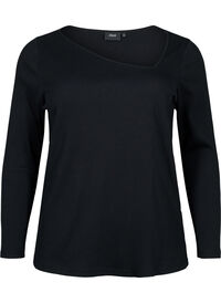 Stramtsittende bluse med asymmetrisk halslinje