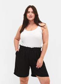 Løse shorts i viskose, Black, Model