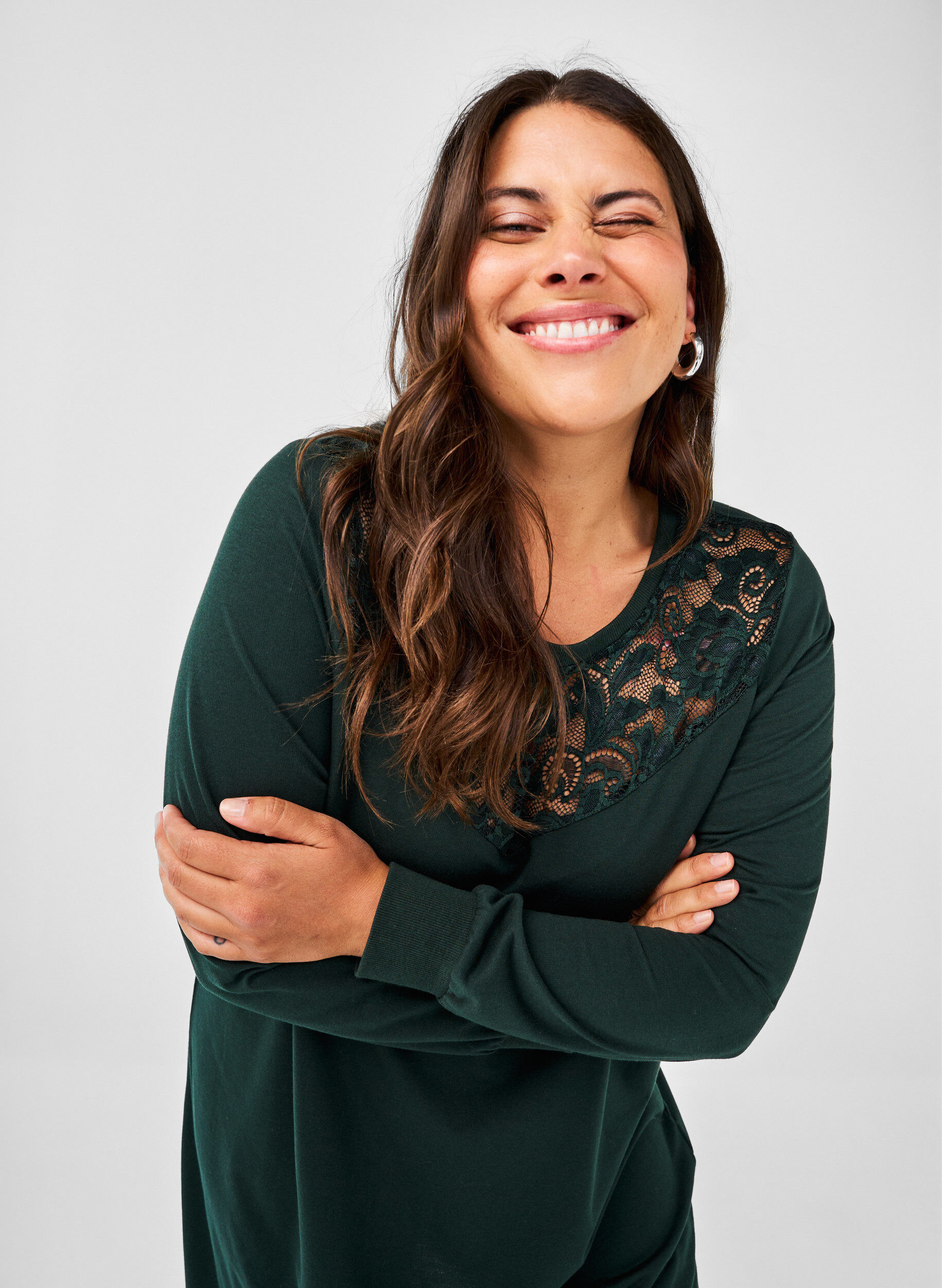 Zizzi Kort joggekjole med blondedetaljer, Scarab, Image image number 0