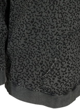 Hettegenser i økologisk bomull med leopardmønster, Grey Leo Acid Wash, Packshot image number 3