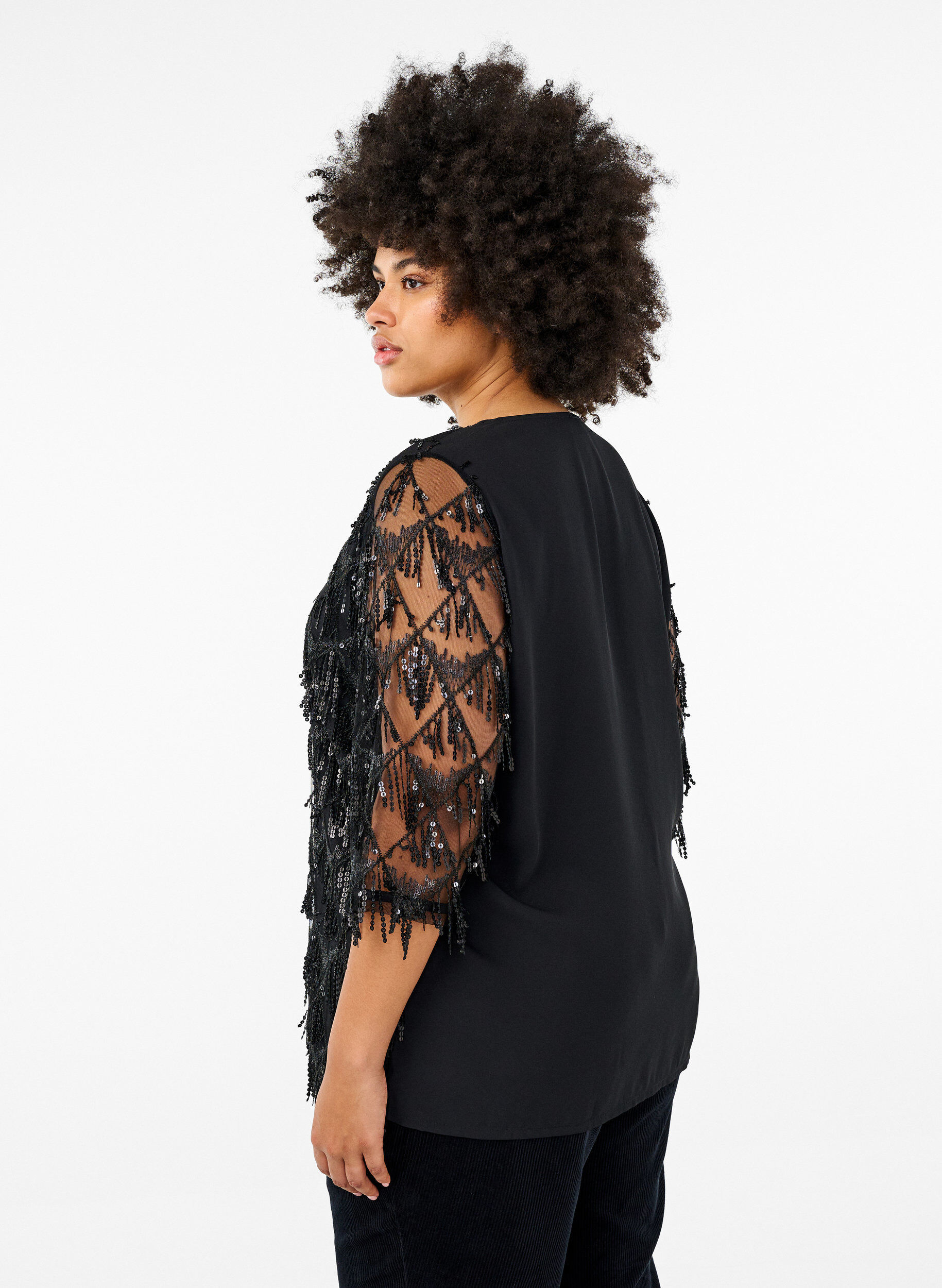 Zizzi Festbluse med paljettfrynser og 3/4-ermer., Black, Model image number 1