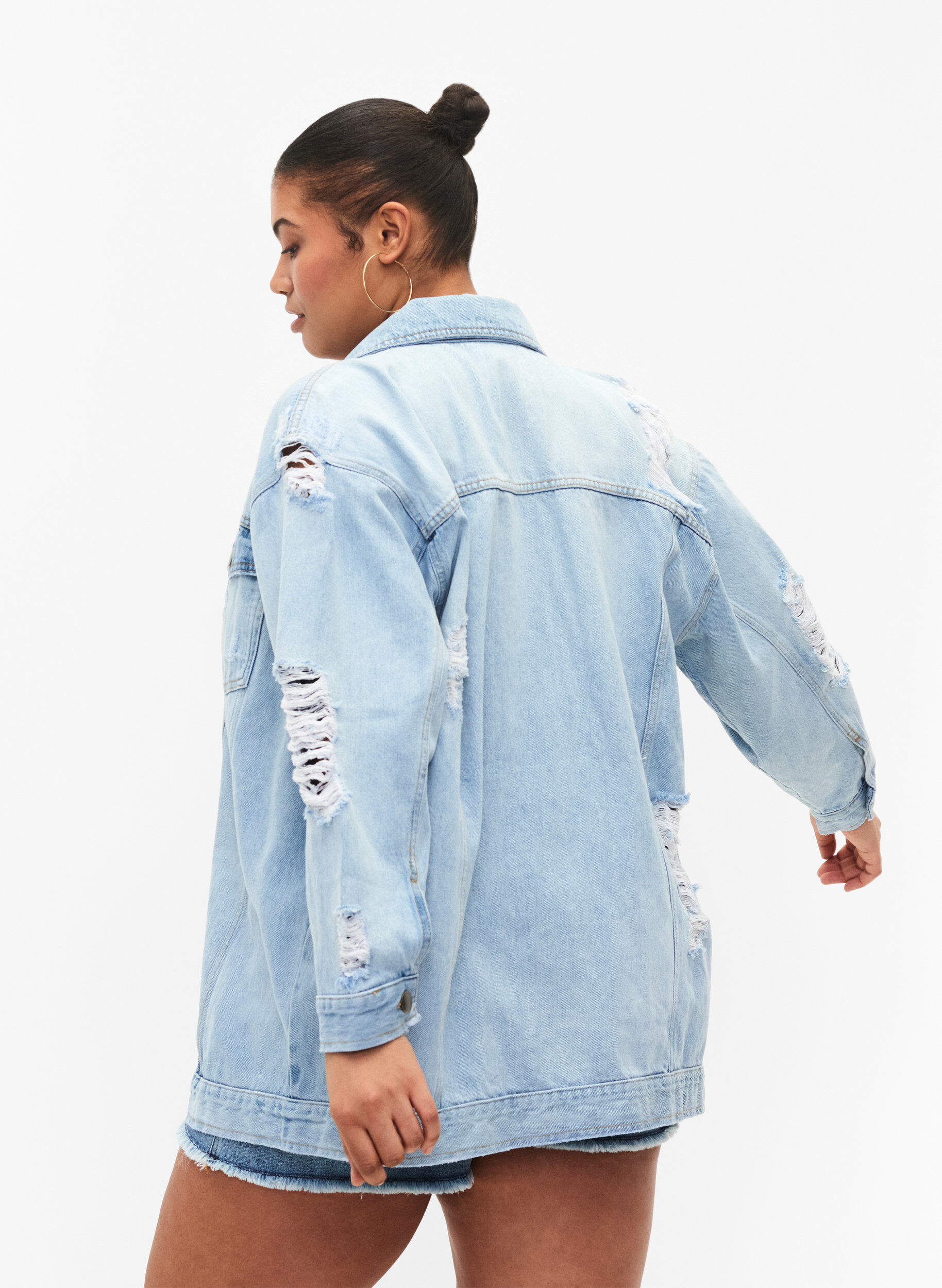 ZizziL&oslash;s denimjakke med slitte detaljer, Light blue denim, Model image number 1