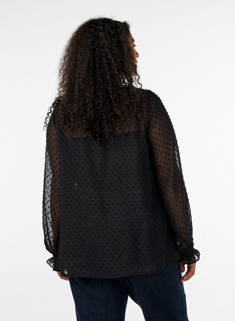 Skjortebluse med blondeinnlegg og prikkem&oslash;nster, Svart, Model image number 2