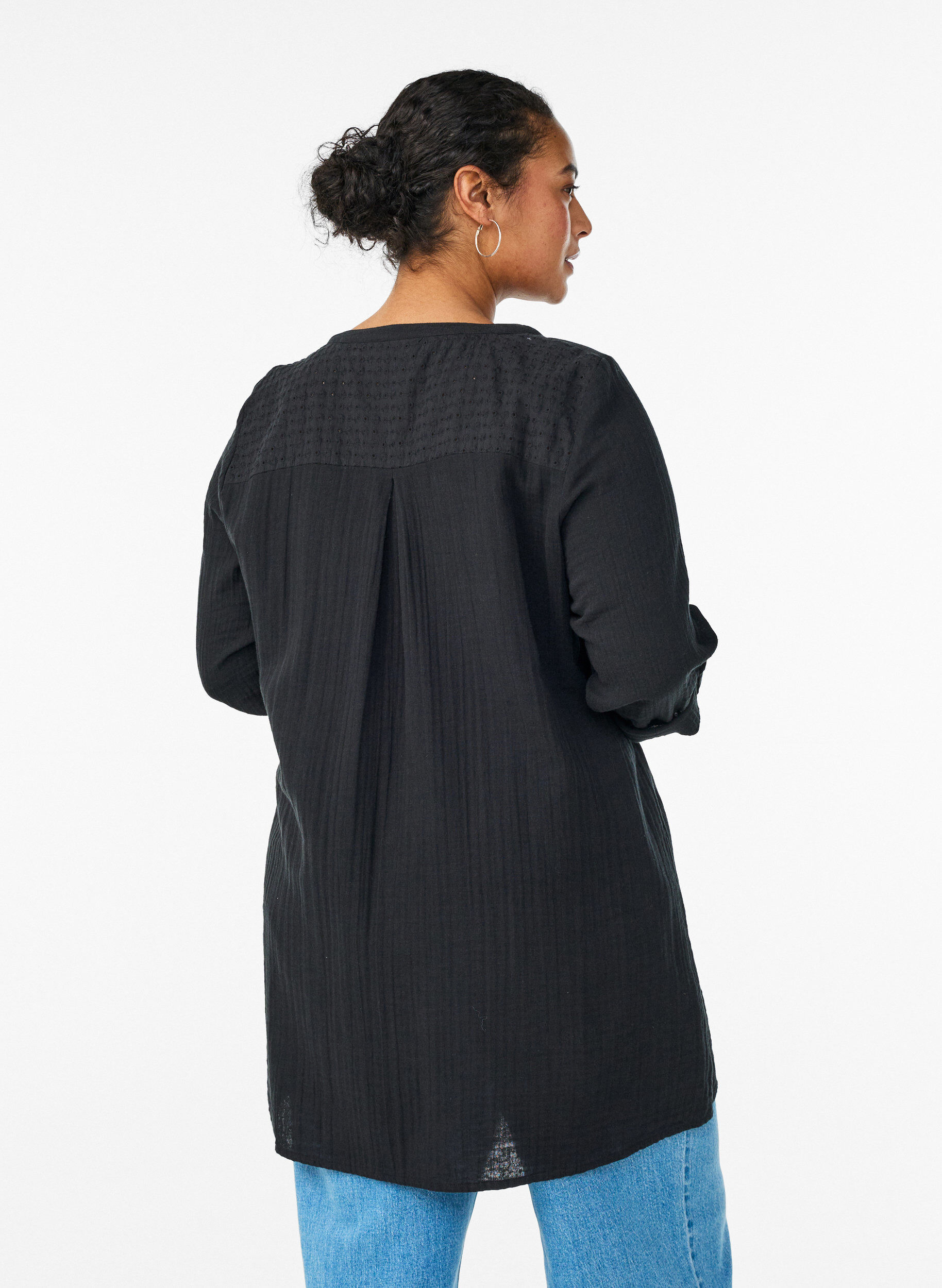 ZizziBomullsmuslin tunika med broderie anglaise, Svart, Model image number 2