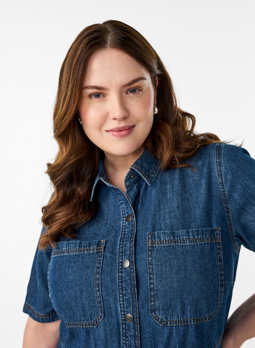Skjortekjole i denim med korte ermer, Bl&aring;, Model image number 2
