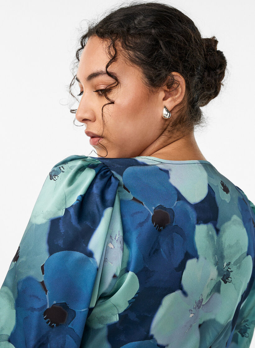 Blomstret omslagskjole med 3/4 ermer, Mixed colours, Model image number 3