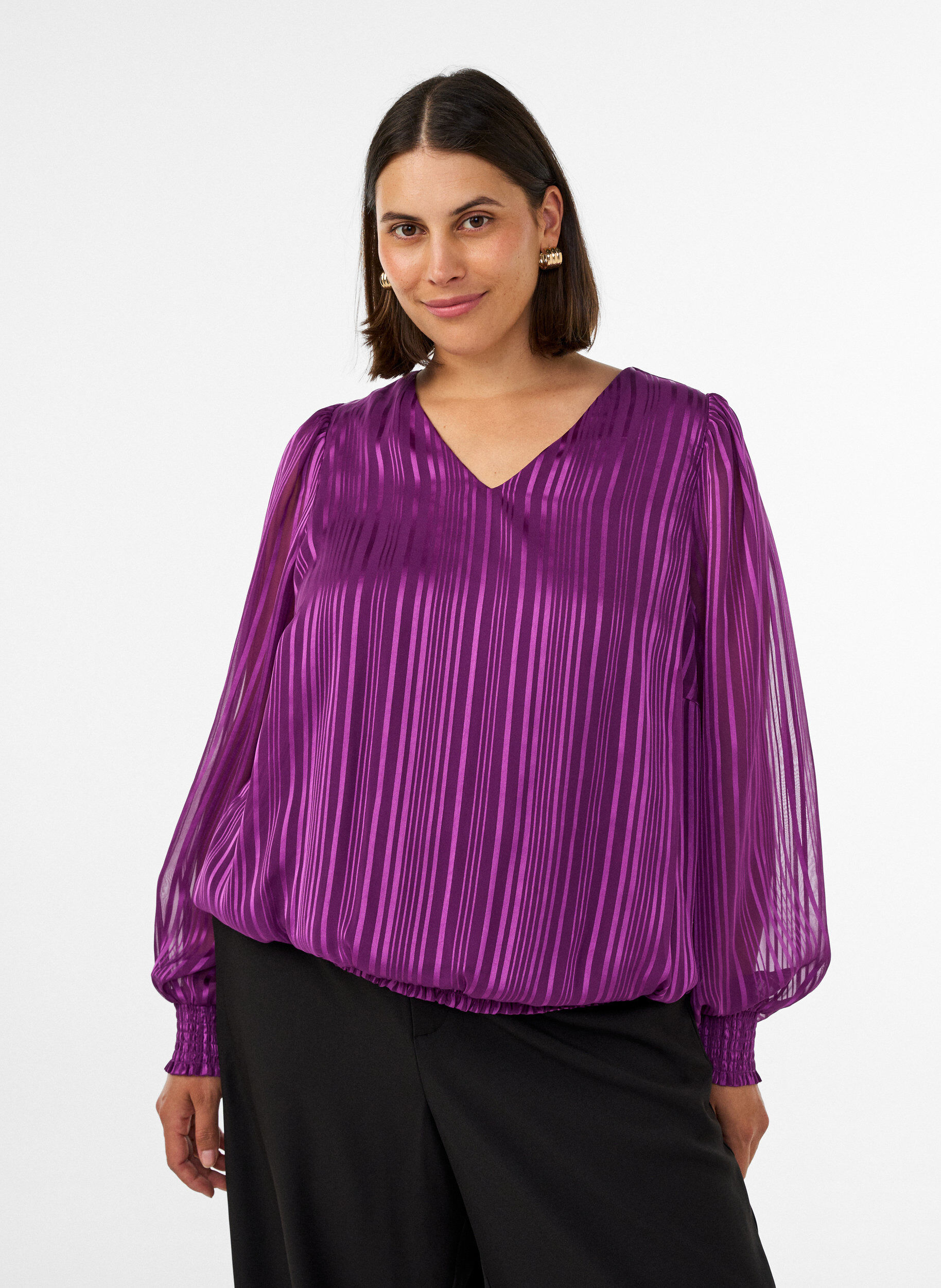 Stripete bluse med ballongfasong, Lilla, Model