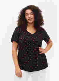 T-skjorte i bomull med mønster, Black AOP, Model