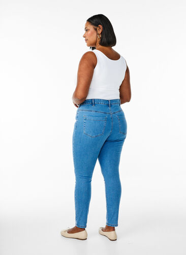 Zizzi Amy jeans med høy midje og supersmal passform, Blå, Model image number 0