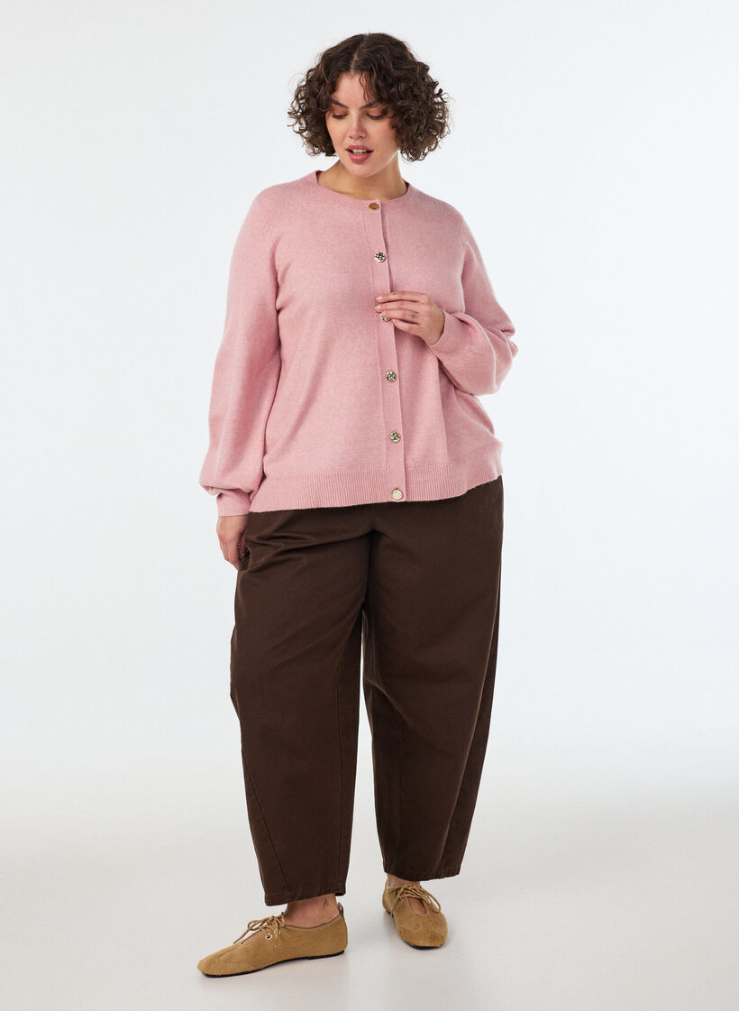 Cardigan i myk strikk med gullfargede knapper, Rosa, Model image number 1