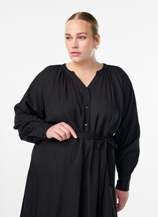 Zizzi Midikjole med knappelukking og knytebelte, Svart, Model image number 2