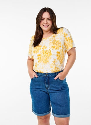 Zizzi Tettsittende denimshorts med høy midje, Blå, Model image number 0