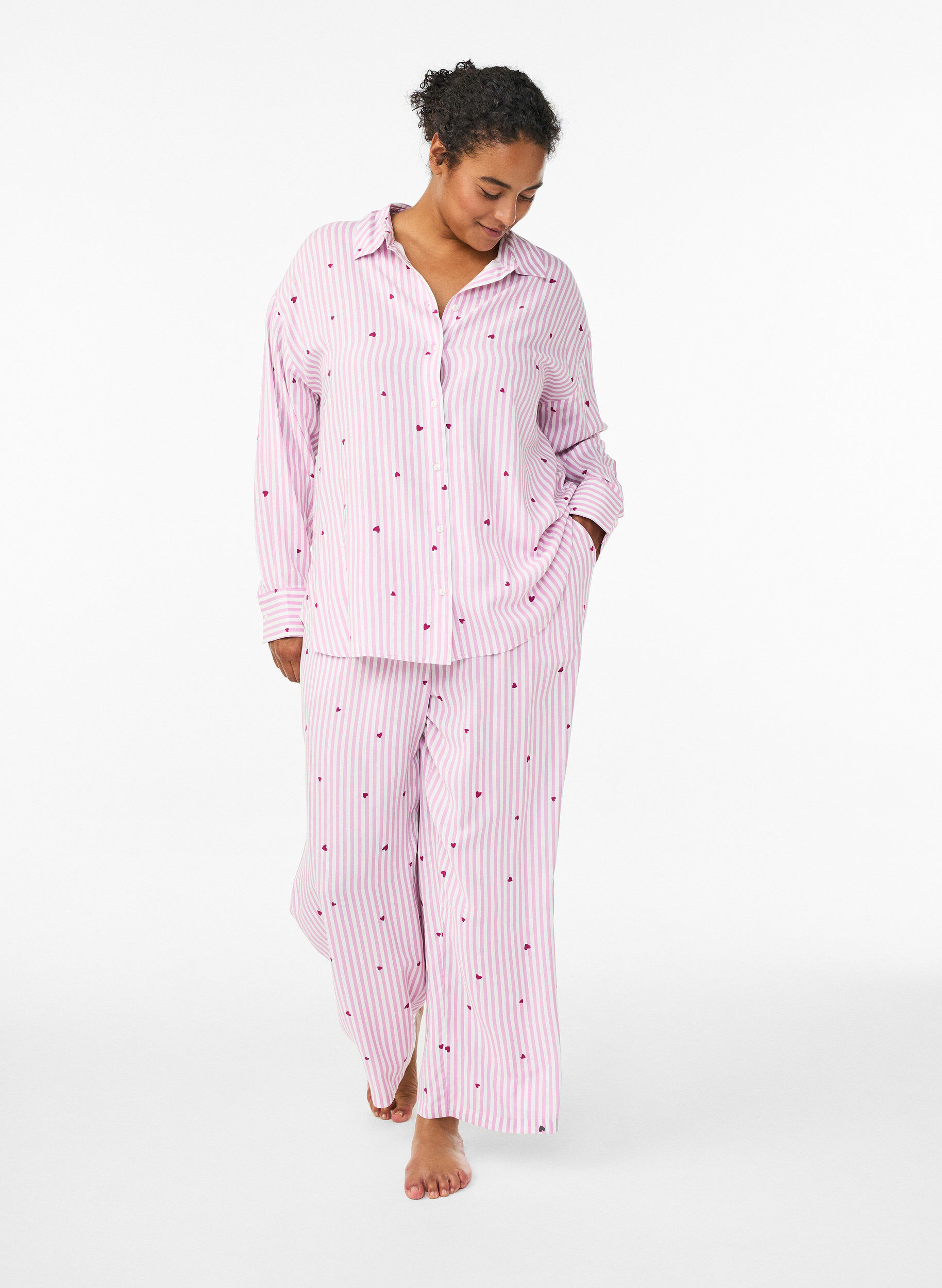 ZizziLoose fit nattbukser med striper og hjerter, Rosa, Model image number 0