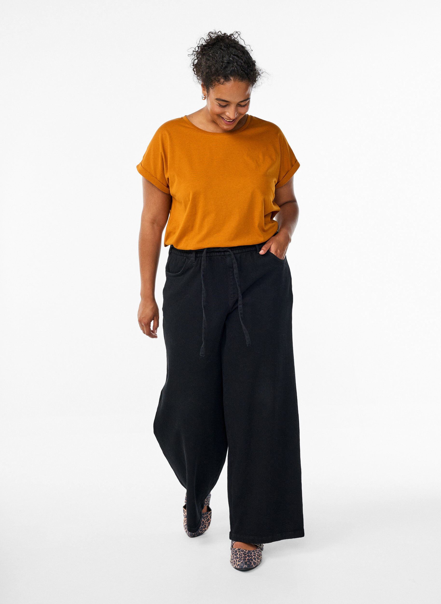 ZizziKortermet T-skjorte i bomullsblanding, Orange, Model image number 1