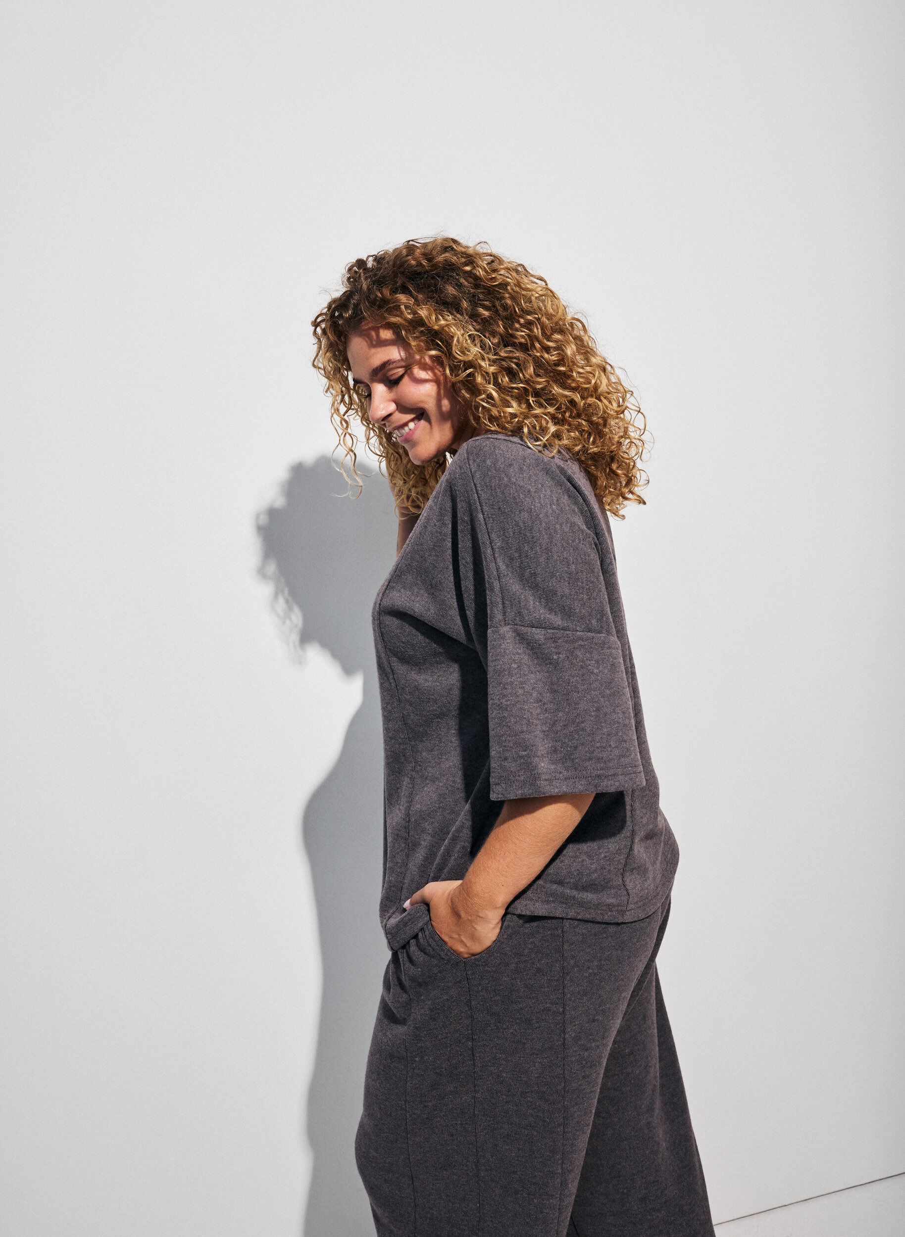 ZizziA-line jerseybluse med albuelange ermer, Gr&aring;, Model image number 2