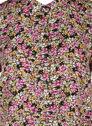 Kortermet viskosetunika med knapper, Primula Flower Mix, Packshot image number 2