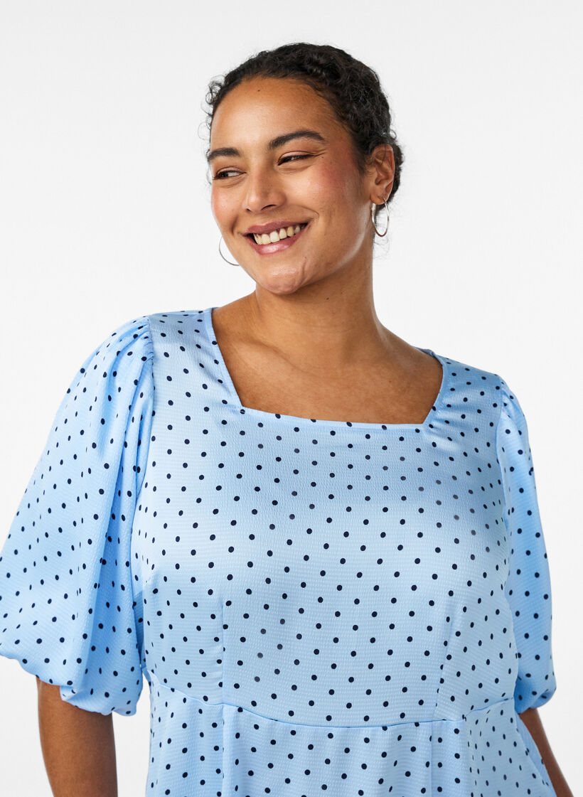 Midikjole med prikkem&oslash;nster og firkantet hals, Bl&aring;, Model image number 3
