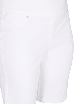 Zizzi Tettsittende shorts med baklommer, White, Packshot image number 2