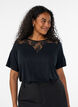 Bluse med blondeinnsats og ballongermer, Svart, Model image number 0