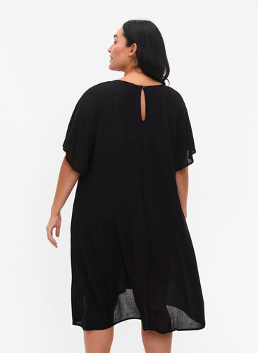 Kjole i viskose med korte ermer, Black, Model image number 1
