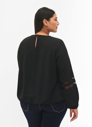 Bluse med lange ermer og blonder, Black, Model image number 1