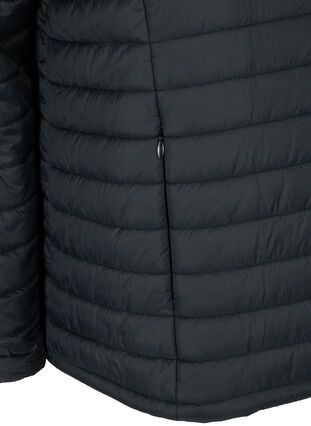 Kort quiltet jakke med glidelås, Black, Packshot image number 3