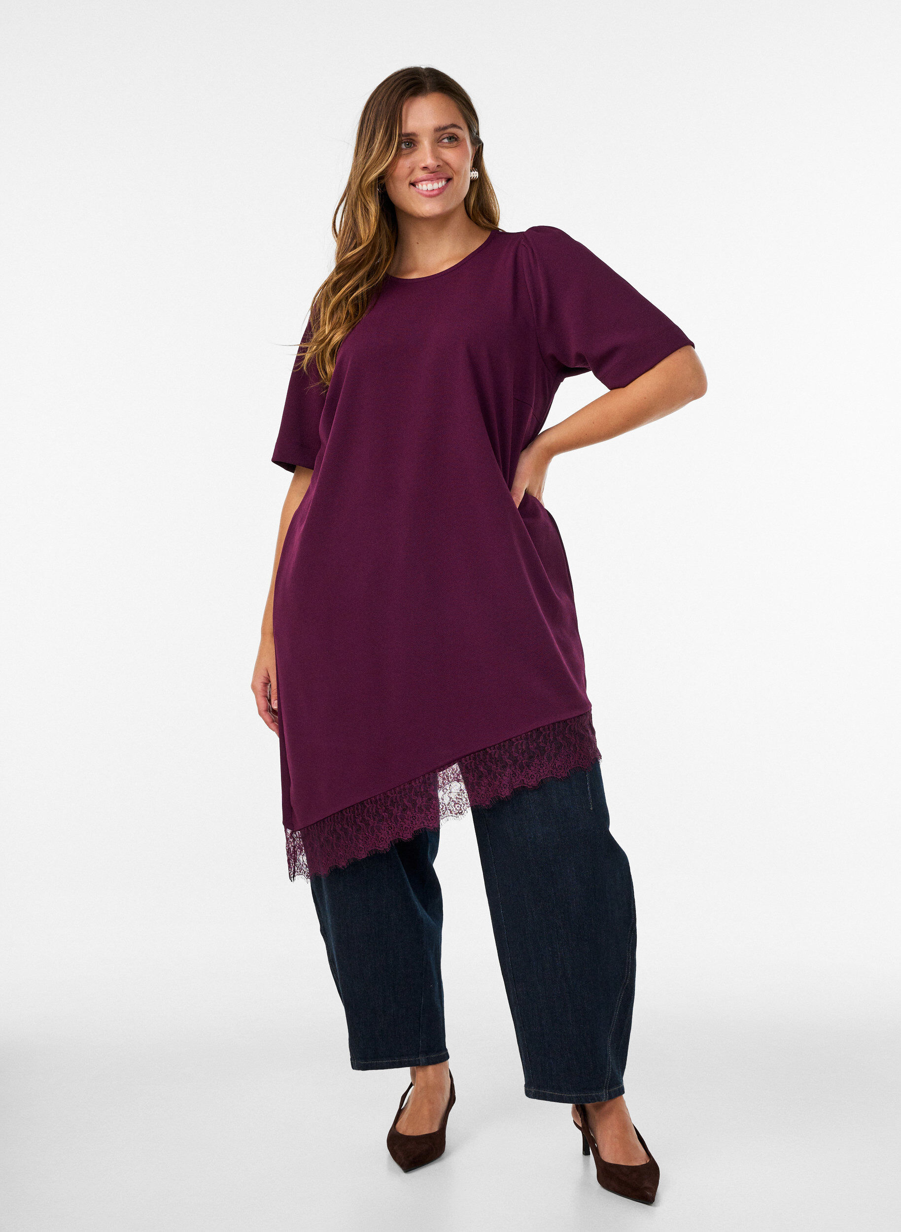 ZizziTunika med asymmetrisk blondedetalj, Lilla, Model image number 1