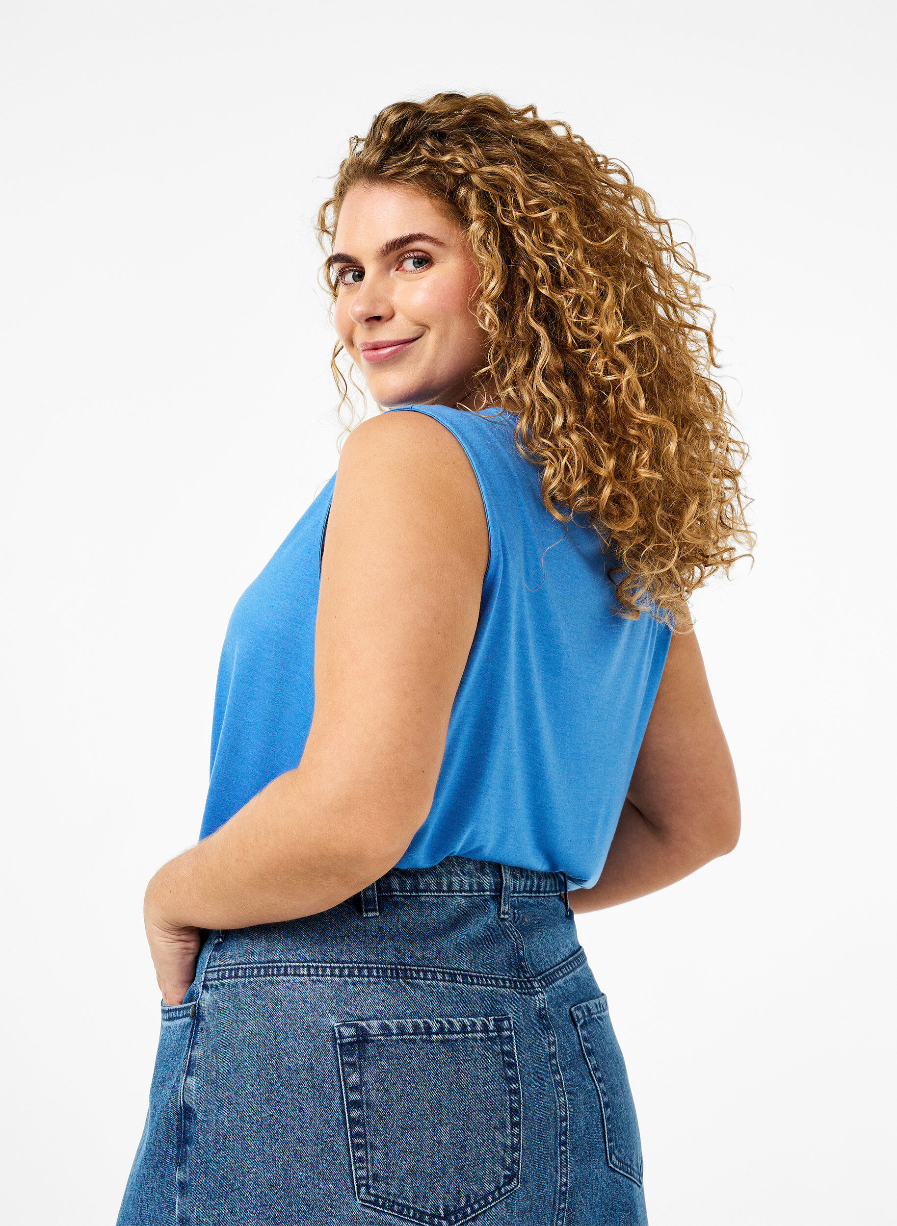 Zizzi Ermel&oslash;s topp med blonder, Marina, Model image number 1