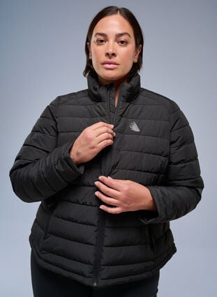 Zizzi Sporty polstret jakke med høy krage og lommer, Black, Image image number 0