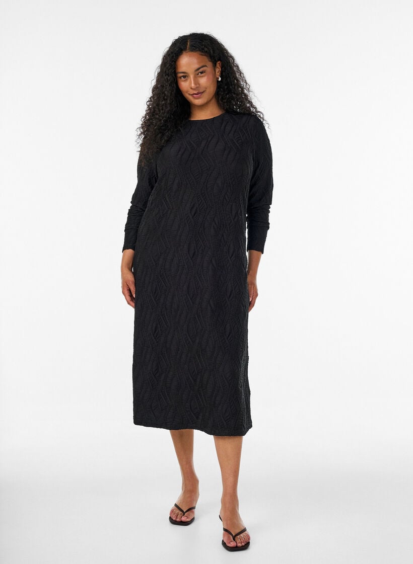 Midikjole med b&oslash;lget tekstur og lange ermer, Svart, Model image number 0