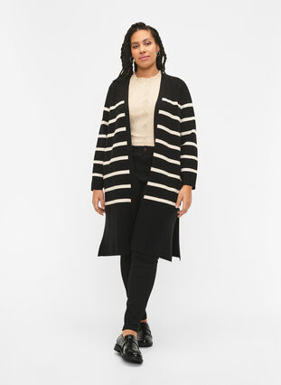 Zizzi Strikket cardigan med striper i viskoseblanding, Black w. Birch, Model image number 2