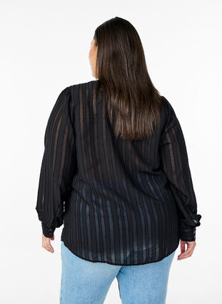 Zizzi Stripete skjortebluse med gjennomsiktige striper, Svart, Model image number 2