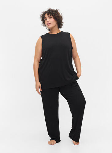 Løse pysjamasbukser i viskose, Black, Model image number 2